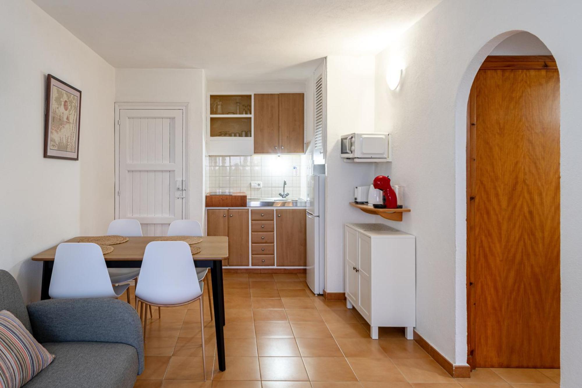 Апартаменты Menorca Sol Isla Ареналь-д'эн-Кастель Экстерьер фото